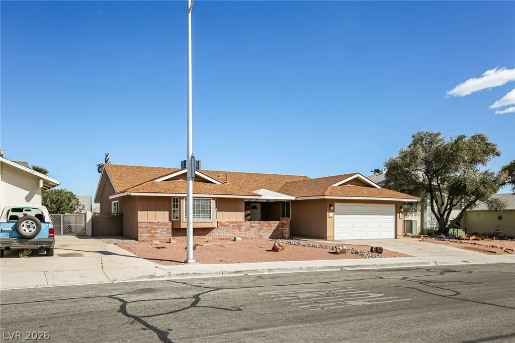 716 Langtry, Las Vegas, NV 89107