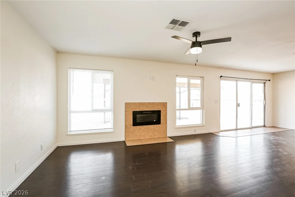 716 Langtry, Las Vegas, NV 89107