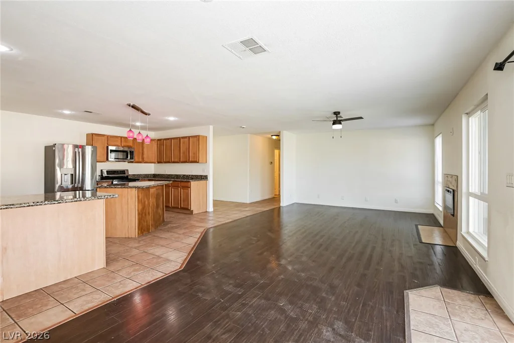 716 Langtry, Las Vegas, NV 89107