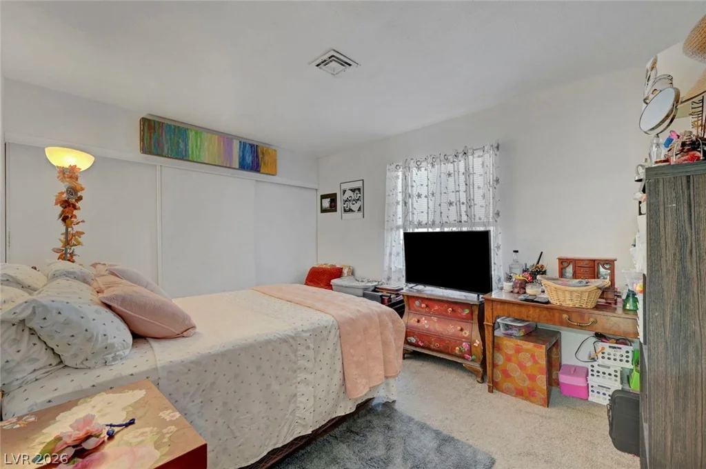 4526 Viking, Las Vegas, NV 89121