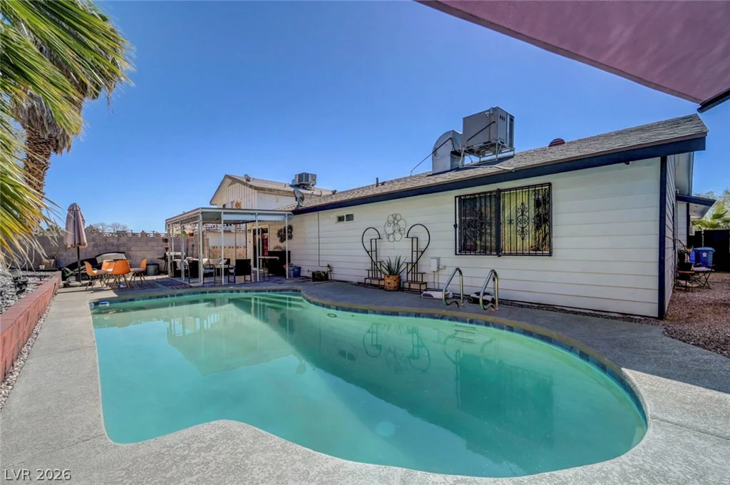 4526 Viking, Las Vegas, NV 89121