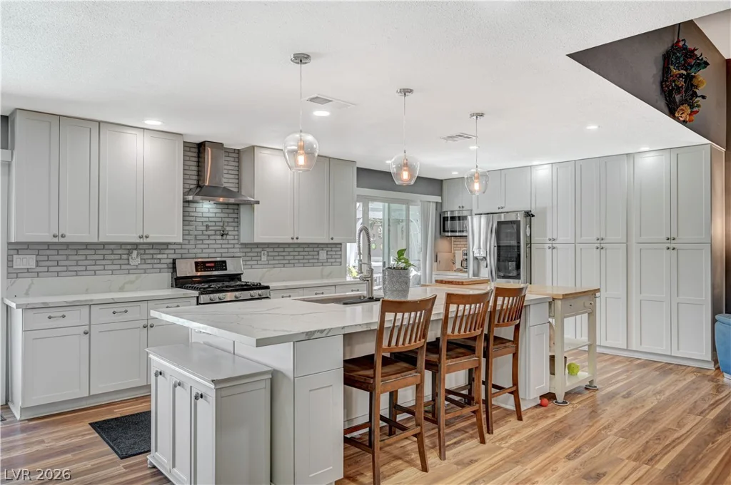 6358 Elmira, Las Vegas, NV 89118