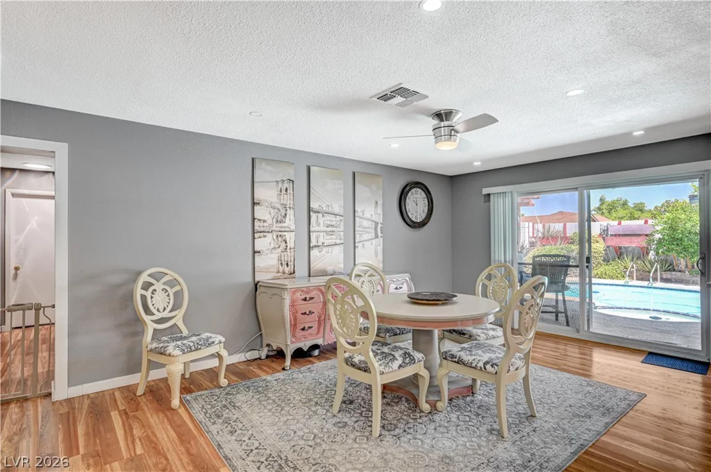 6358 Elmira, Las Vegas, NV 89118
