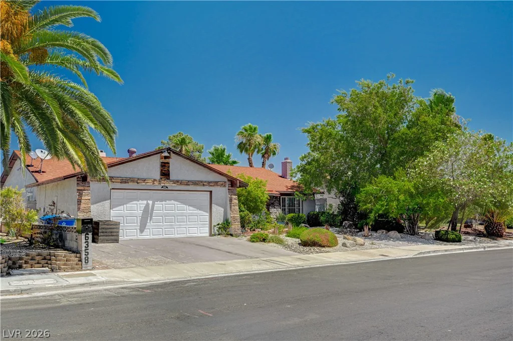 6358 Elmira, Las Vegas, NV 89118