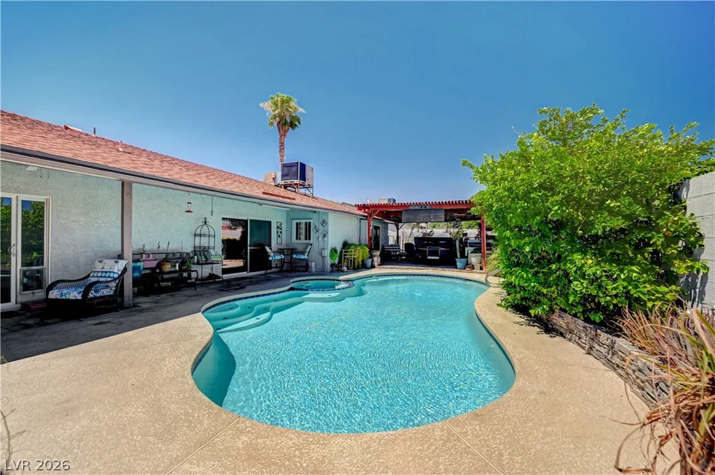 6358 Elmira, Las Vegas, NV 89118