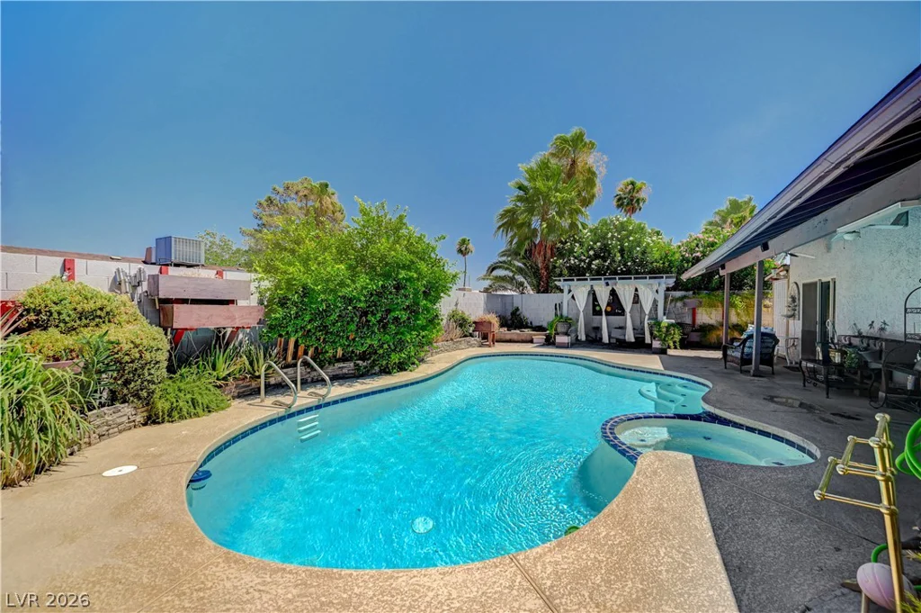 6358 Elmira, Las Vegas, NV 89118