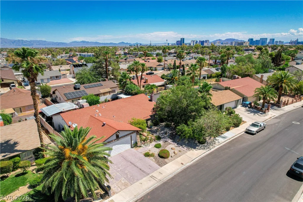 6358 Elmira, Las Vegas, NV 89118
