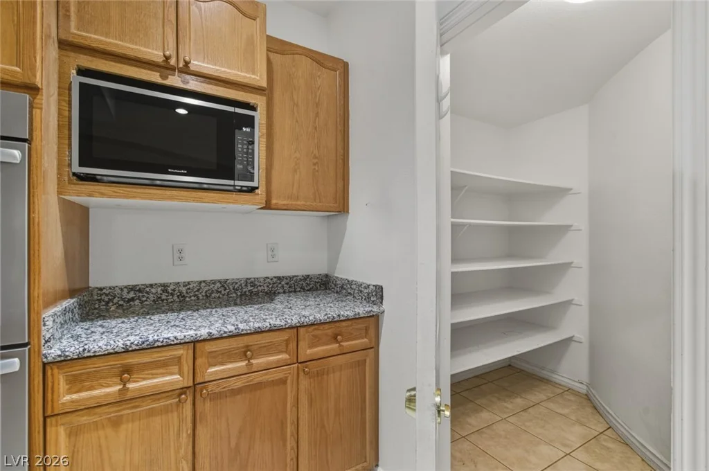 7140 Sudley, Las Vegas, NV 89131
