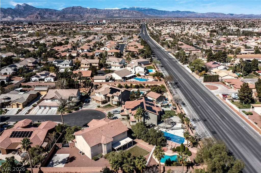 7140 Sudley, Las Vegas, NV 89131
