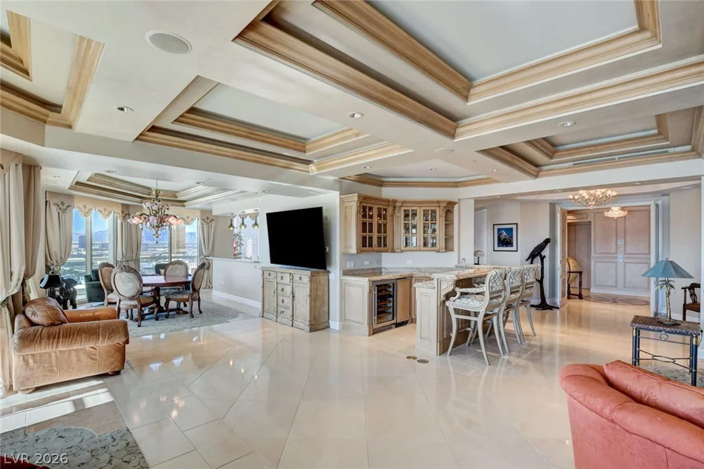 2877 Paradise, Las Vegas, NV 89109