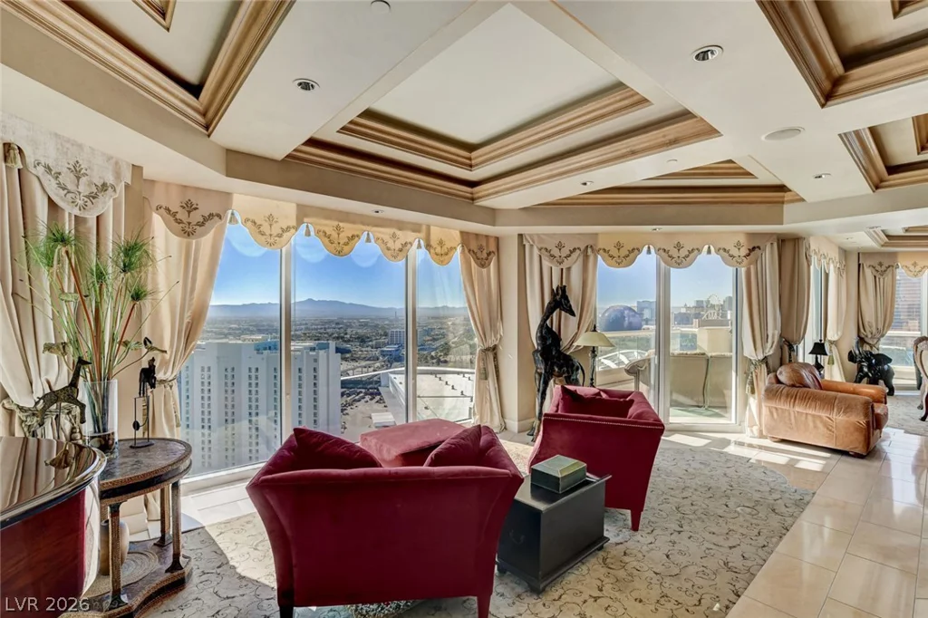2877 Paradise, Las Vegas, NV 89109