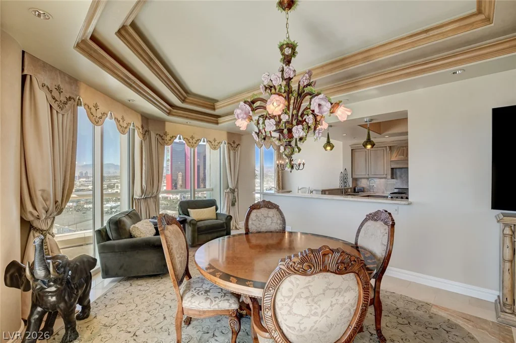 2877 Paradise, Las Vegas, NV 89109