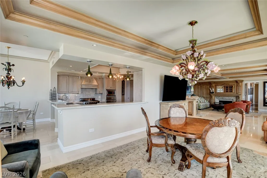 2877 Paradise, Las Vegas, NV 89109