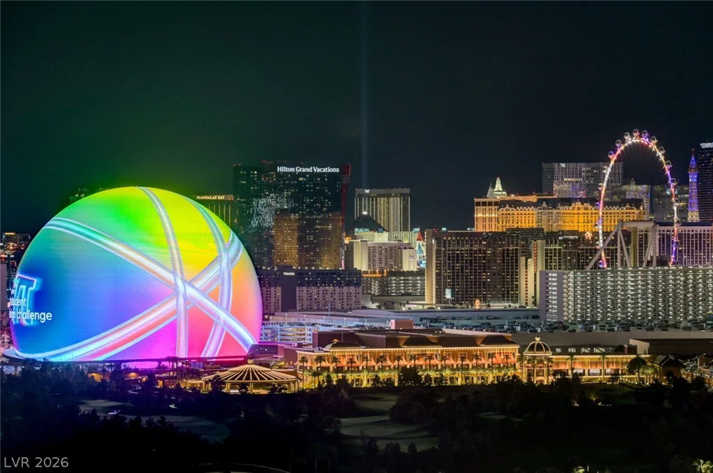 2877 Paradise, Las Vegas, NV 89109