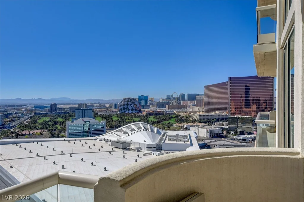 2877 Paradise, Las Vegas, NV 89109