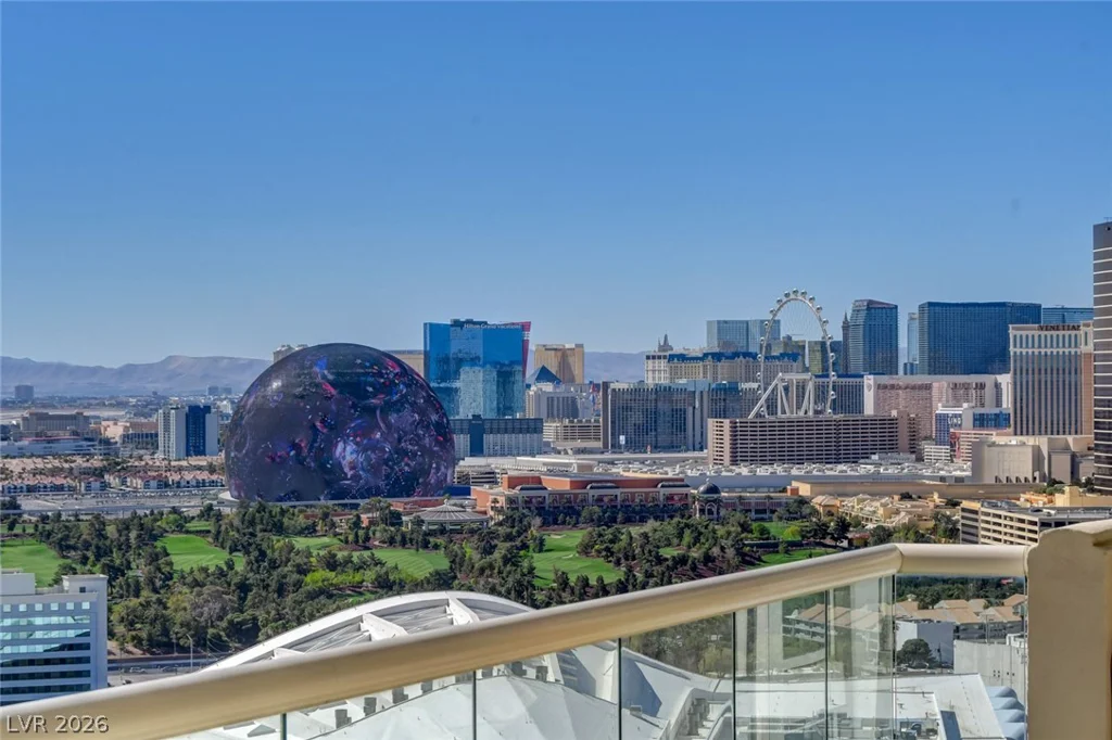 2877 Paradise, Las Vegas, NV 89109