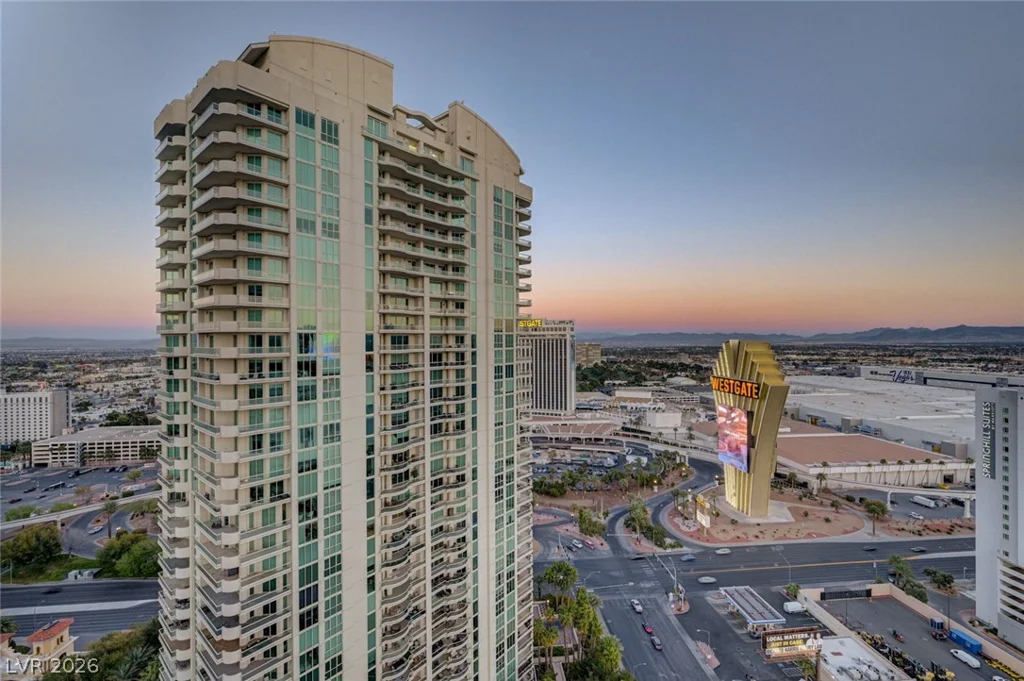 2877 Paradise, Las Vegas, NV 89109