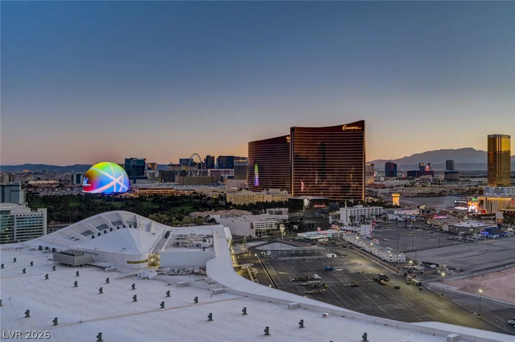 2877 Paradise, Las Vegas, NV 89109