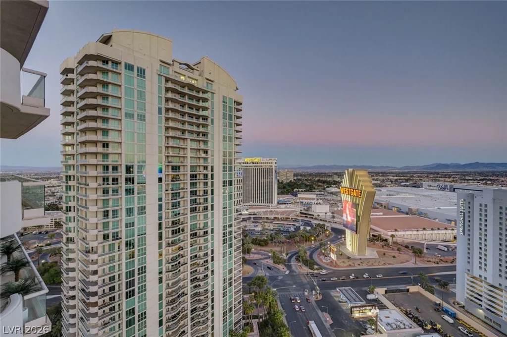 2877 Paradise, Las Vegas, NV 89109