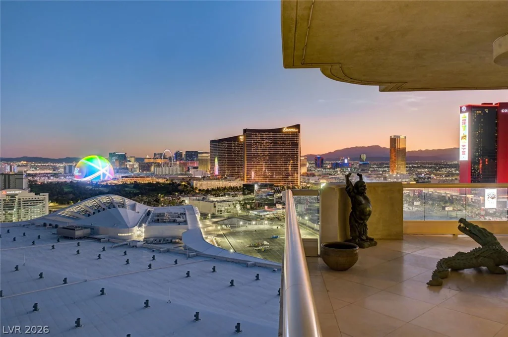 2877 Paradise, Las Vegas, NV 89109