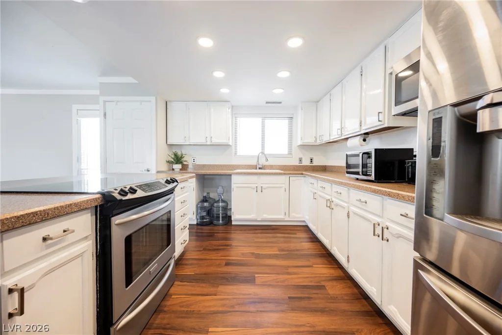 230 Rochell, Henderson, NV 89015