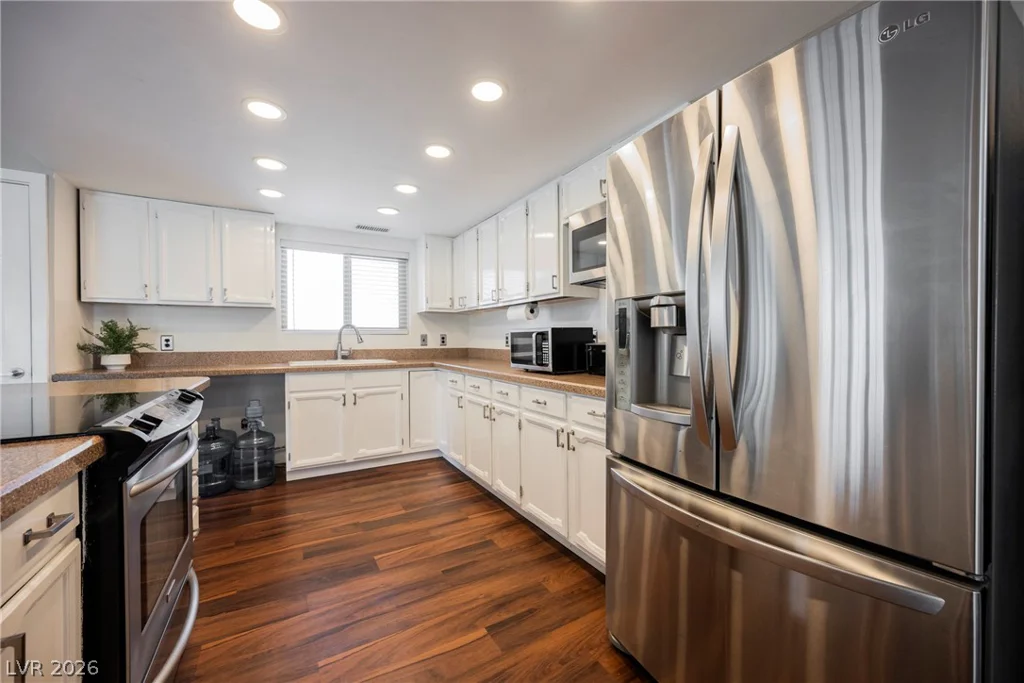230 Rochell, Henderson, NV 89015
