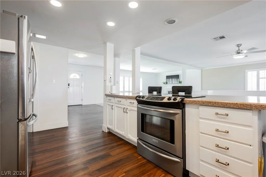 230 Rochell, Henderson, NV 89015