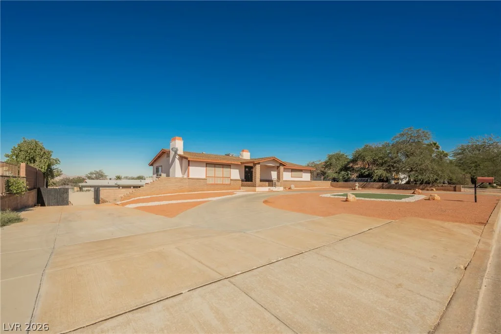 230 Rochell, Henderson, NV 89015