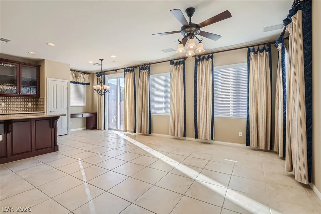 7381 Calzado, Las Vegas, NV 89178