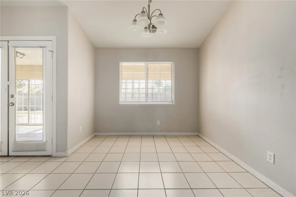 9021 Sunny Hills, Las Vegas, NV 89147