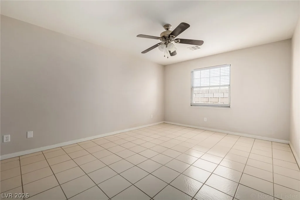 9021 Sunny Hills, Las Vegas, NV 89147