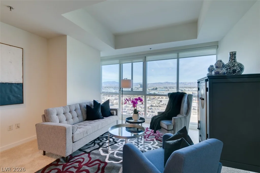 4525 Dean Martin, Las Vegas, NV 89103