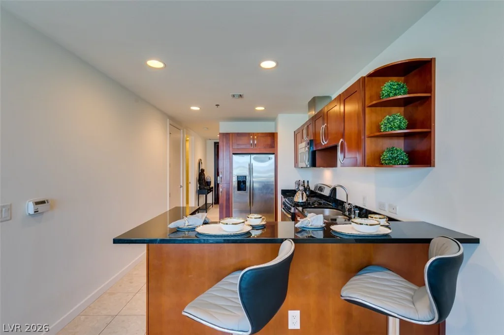 4525 Dean Martin, Las Vegas, NV 89103