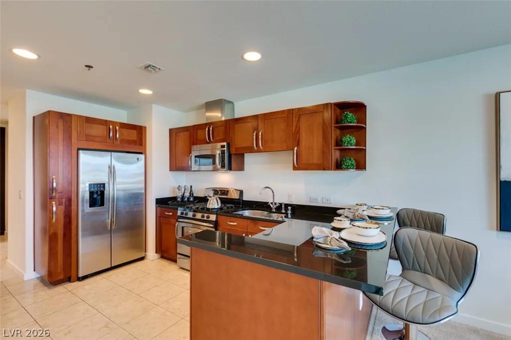 4525 Dean Martin, Las Vegas, NV 89103
