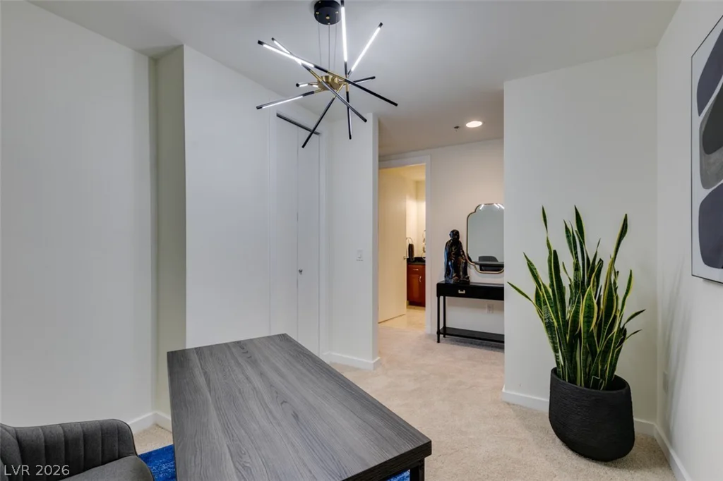 4525 Dean Martin, Las Vegas, NV 89103