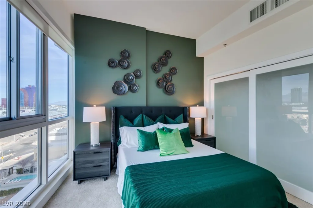 4525 Dean Martin, Las Vegas, NV 89103