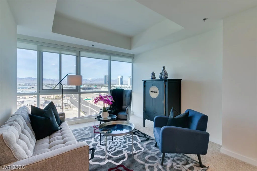 4525 Dean Martin, Las Vegas, NV 89103