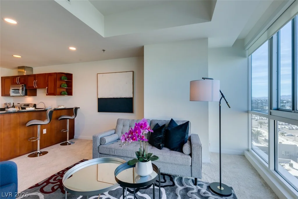 4525 Dean Martin, Las Vegas, NV 89103