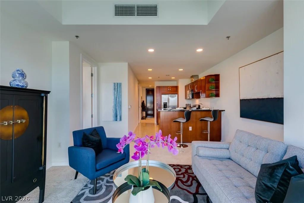 4525 Dean Martin, Las Vegas, NV 89103