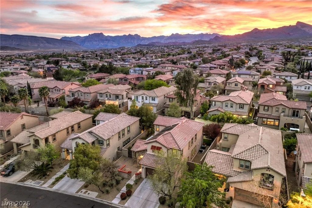553 Wandering Violets, Las Vegas, NV 89138