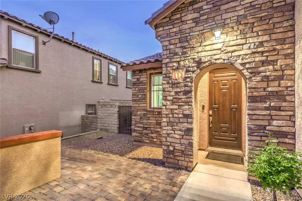 553 Wandering Violets, Las Vegas, NV 89138