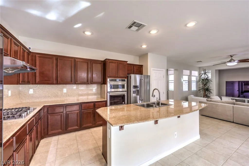 553 Wandering Violets, Las Vegas, NV 89138