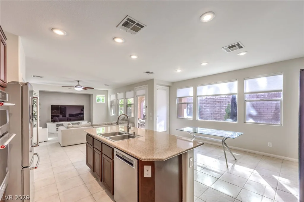553 Wandering Violets, Las Vegas, NV 89138