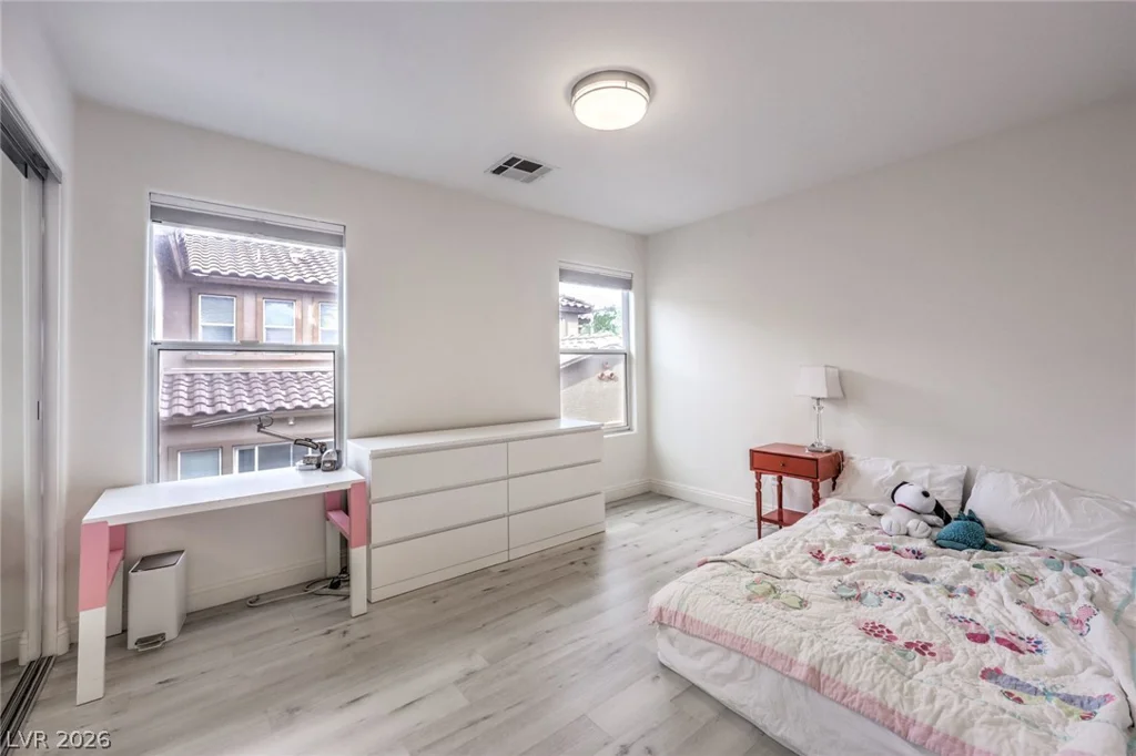 553 Wandering Violets, Las Vegas, NV 89138
