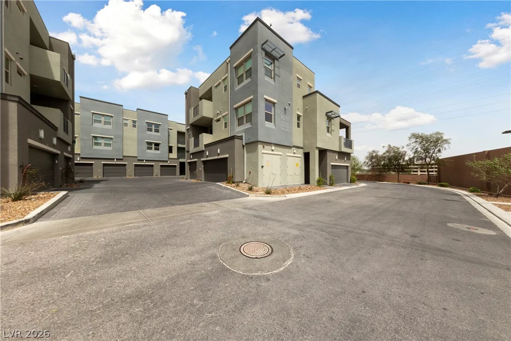 11238 Essence Point, Las Vegas, NV 89135