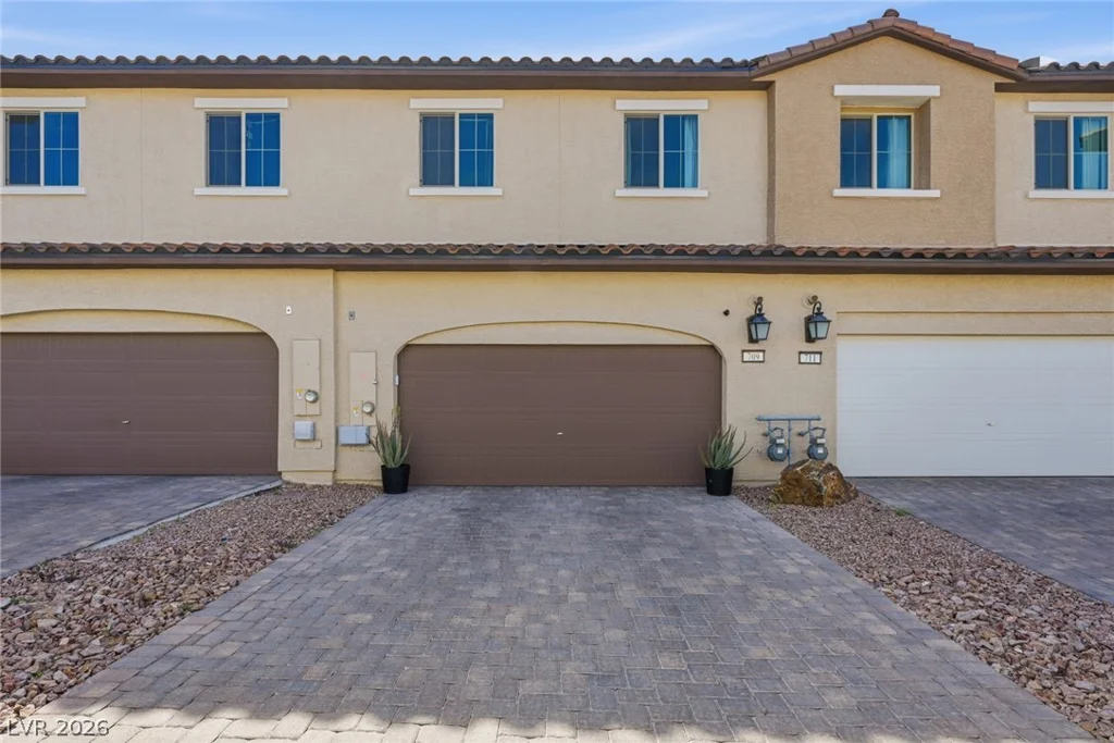 709 Pickled Pepper, Henderson, NV 89011