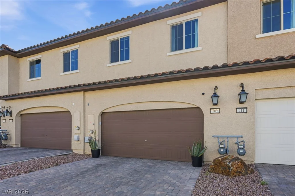 709 Pickled Pepper, Henderson, NV 89011