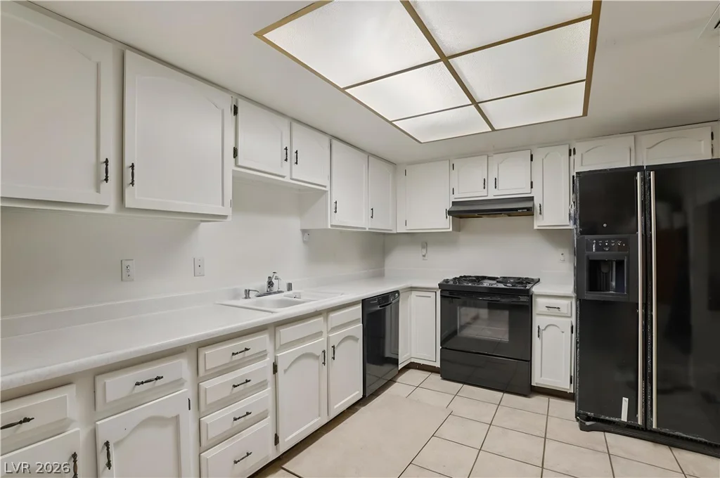 4742 Tierra Verde, Las Vegas, NV 89122