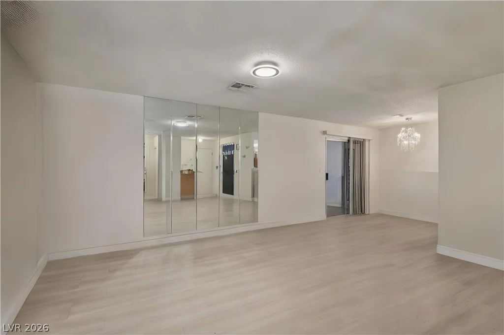 4742 Tierra Verde, Las Vegas, NV 89122