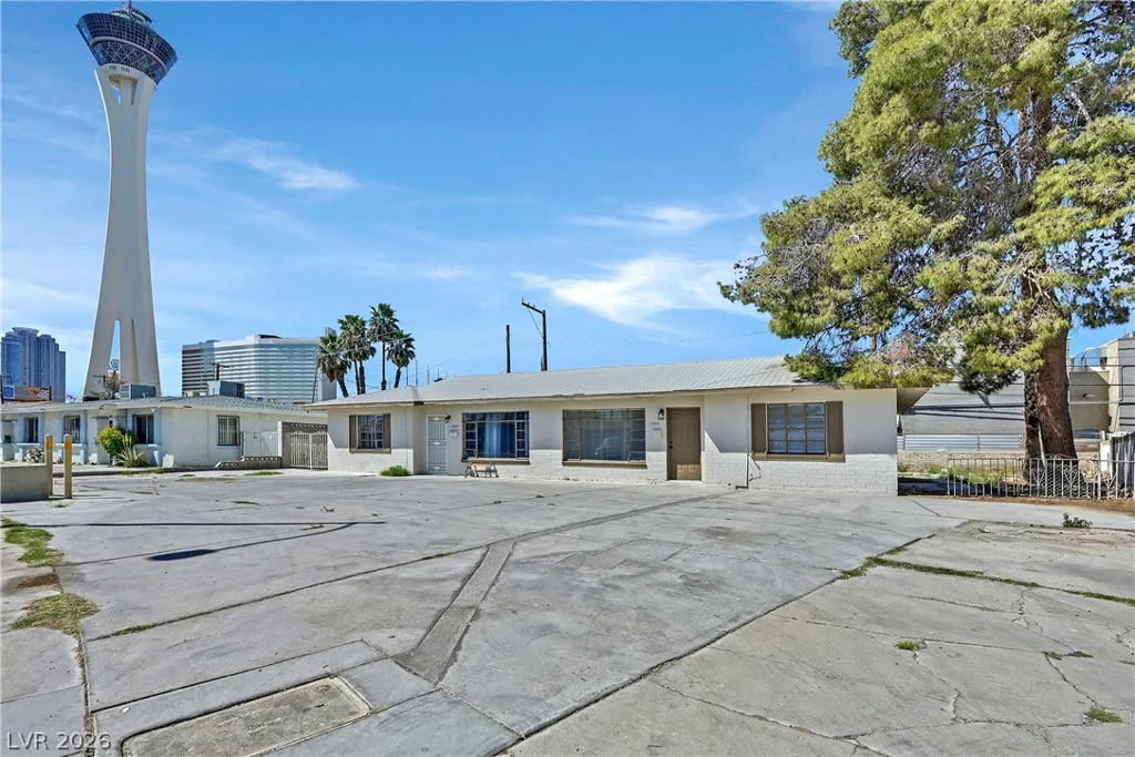1808 Weldon, Las Vegas, NV 89104